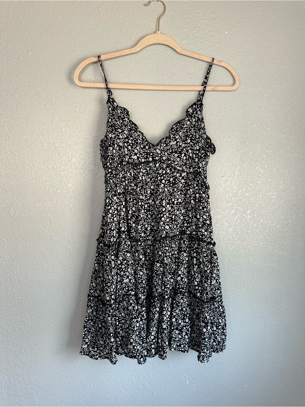 Lulu’s Ditsy Floral Spaghetti Strap Babydoll Ruffle Flowy Summer Mini Dress